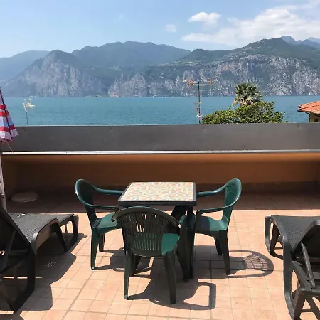 Stella Apartments Malcesine Exterior photo